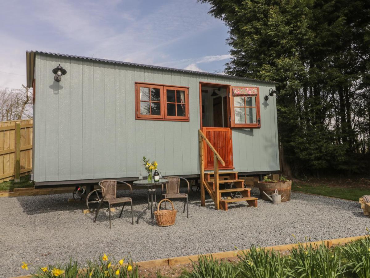 Ewes Welcome Cottingham  Exterior photo